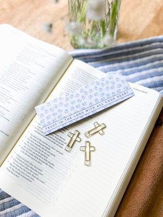 Cross Paper-Clip Set Trust in the Lord With All Your Heart
