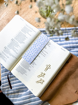 Cross Paper-Clip Set Trust in the Lord With All Your Heart