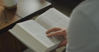 ESV Men's Study Bible (Hardcover): Holy Bible, English Standard Version