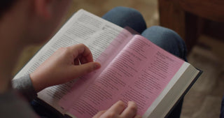 ESV Holy Bible: Dyslexia-Friendly Edition (Hardcover)