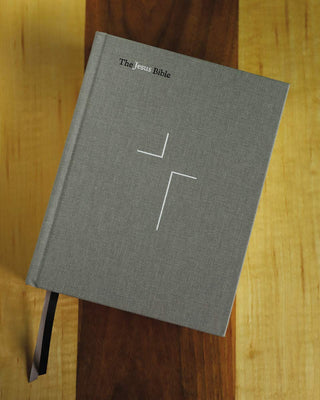 The Jesus Bible, NIV Edition, Cloth Over Board, Gray Linen, Comfort Print