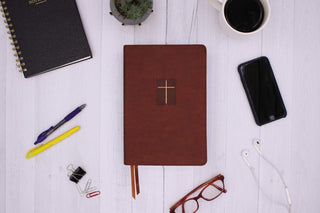 NIV, Quest Study Bible, Leathersoft, Brown, Thumb Indexed, Comfort Print: The Only Q and A Study Bible