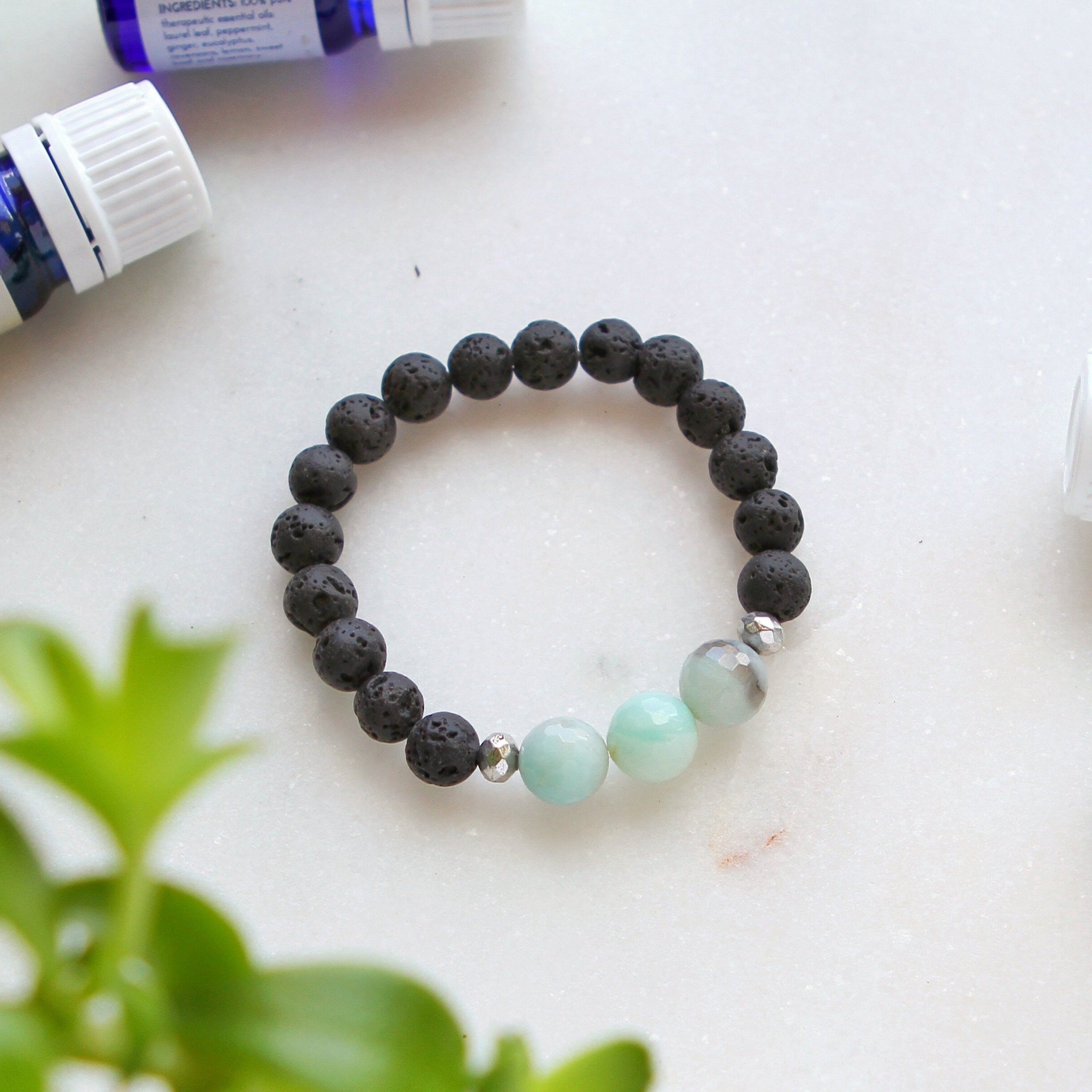Wild Essentials Turquoise and Hematite Lava Stone Essential Oil Diffuser  Bracelet, Adjustable, Aromatherapy Jewelry Gift Set and 100% Pure Oils  (Lavender, Peppermint, Inner Calm and Zen) : Amazon.in